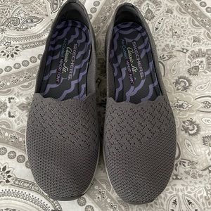 Skechers Knit slip on shoes.  Size 7.5